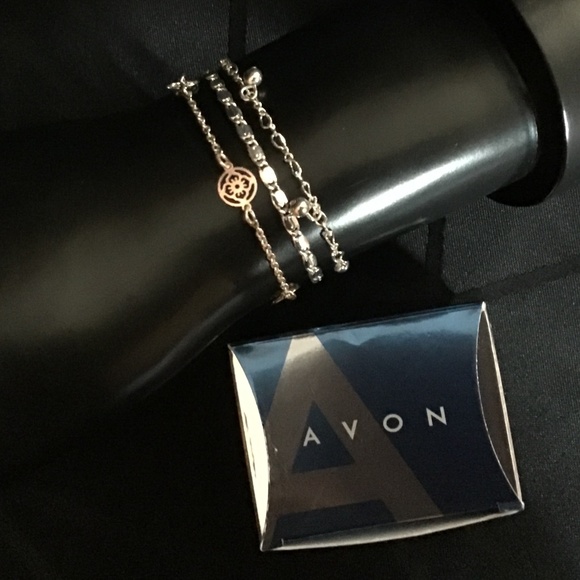 NWT AVON Three(3) Silvertone chain bracelet set,  various designs (2004) - Picture 1 of 14